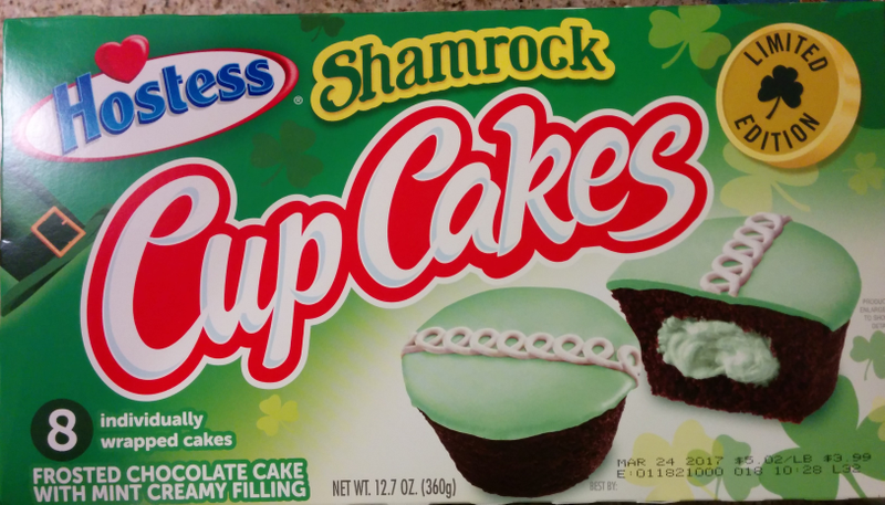 Illustration for article titled SnackTayku: Celebrate St. Patrick's Day Early with Hostess' Shamrock Cupcakes (Or Try Them to Get Over a Hangover After the Actual Day)